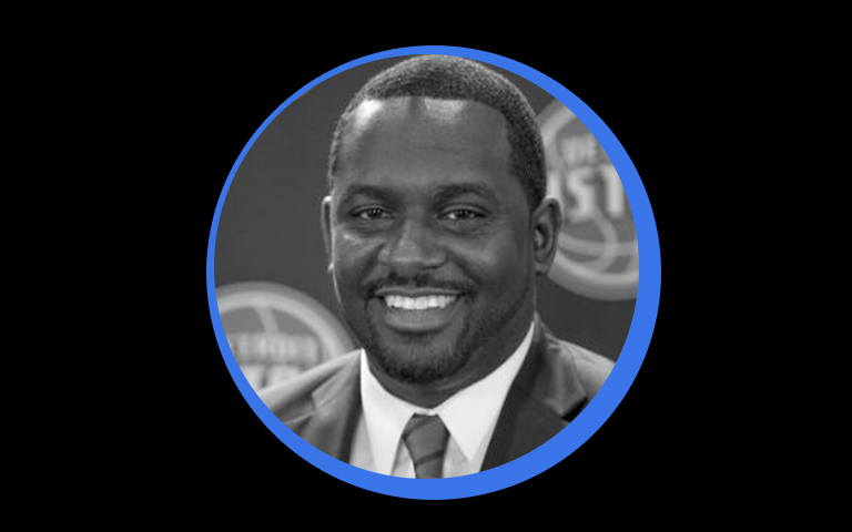 inside-the-huddle-taylor