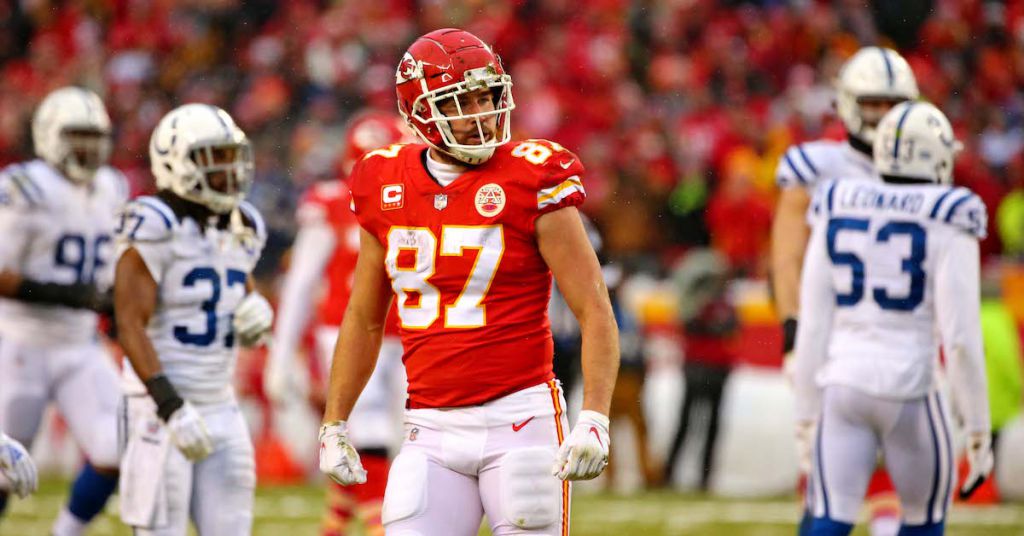 Travis Kelce Hilo