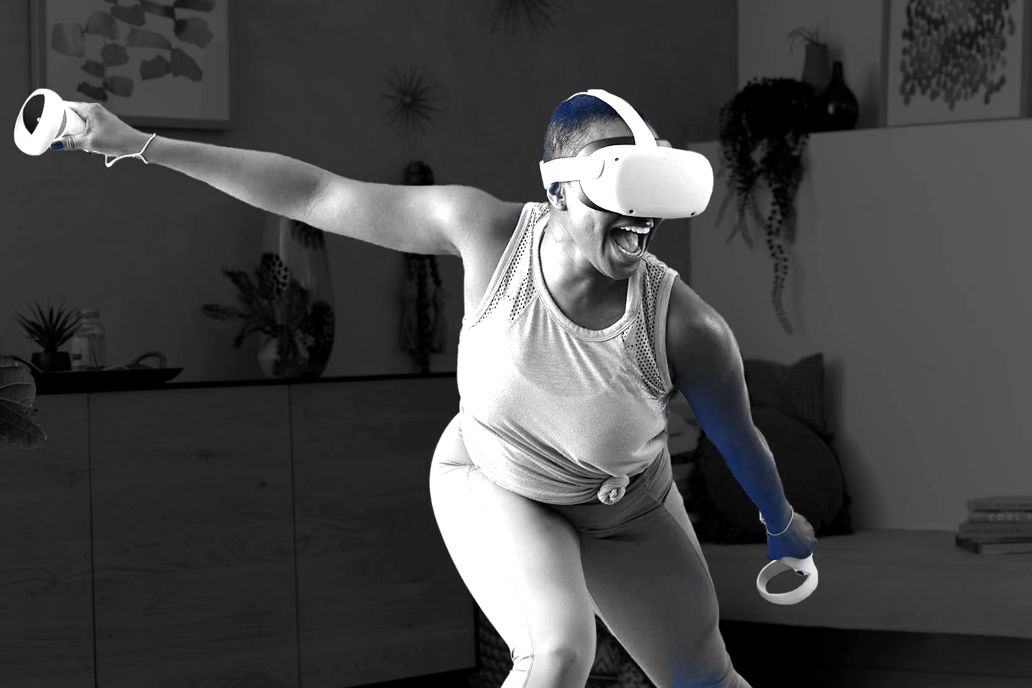 woman_playing_virtual_reality