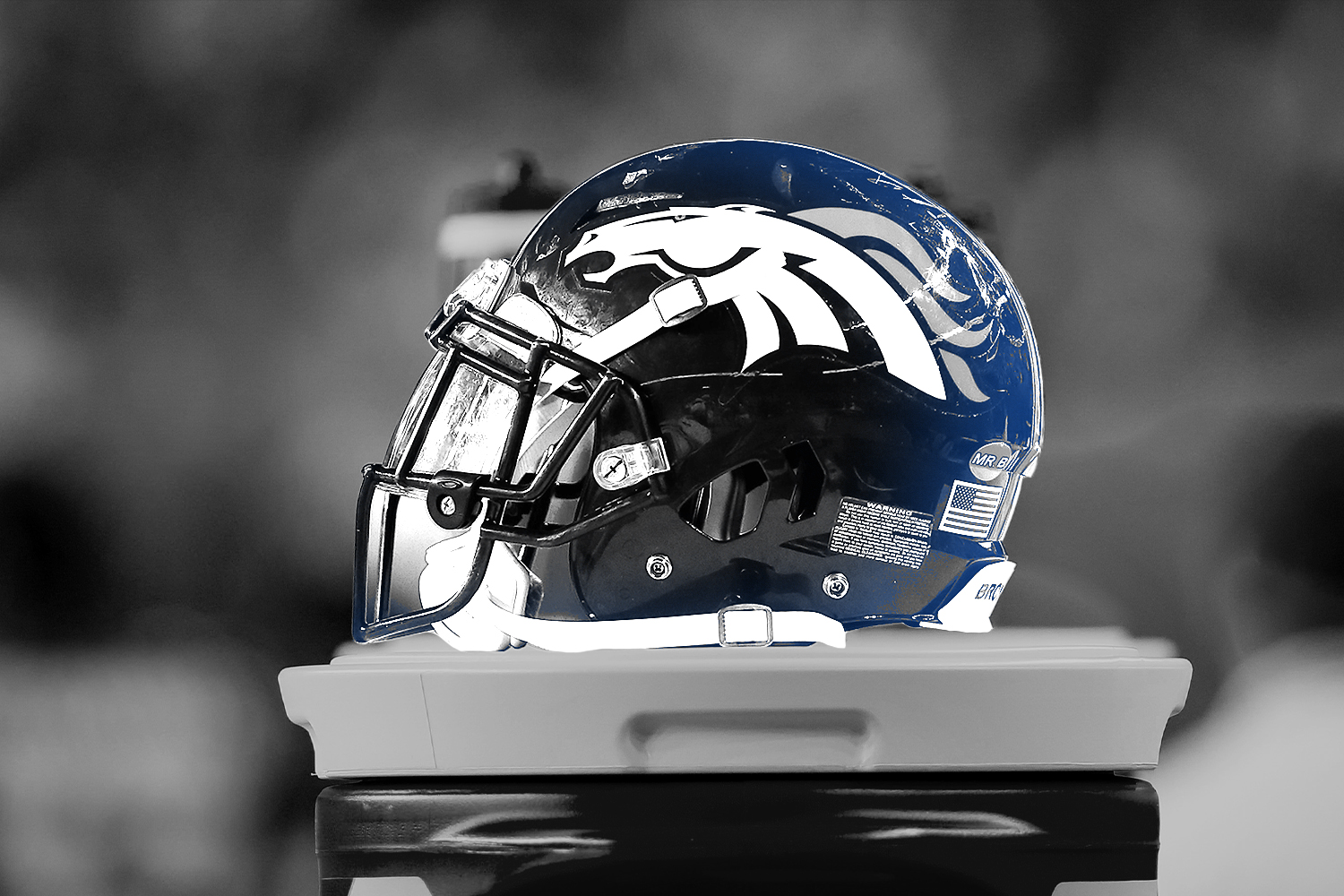 broncos_helmet