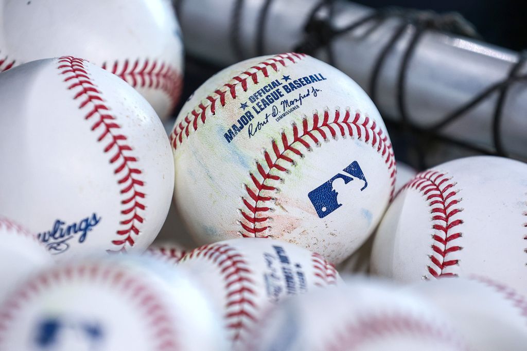 MLB