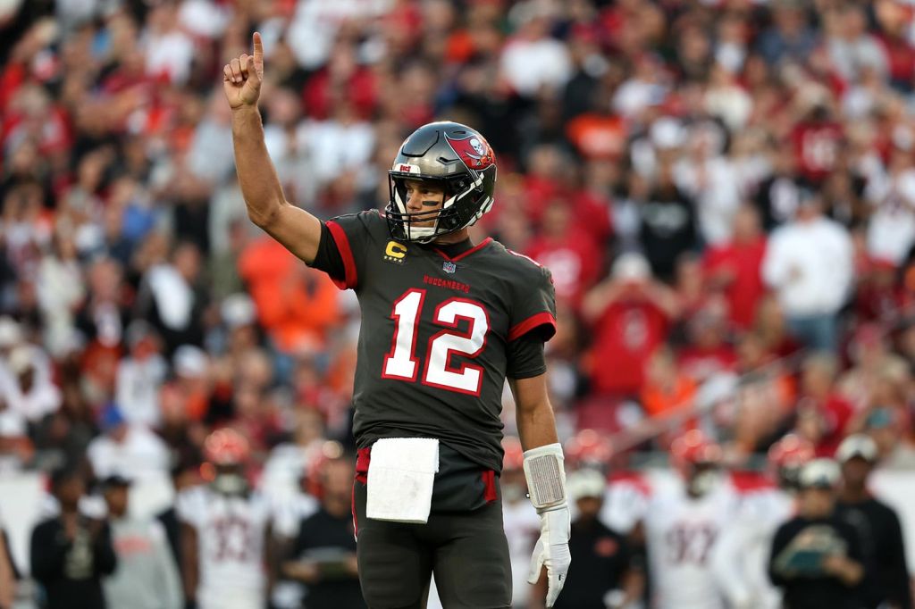Tampa Bay Buccaneers quarterback Tom Brady calls play on field 