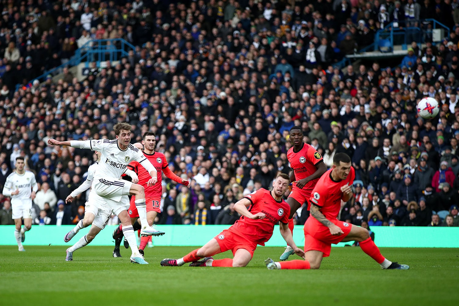 English Premier League teams Leeds United and Brighton Hove & Albion in action during a match.