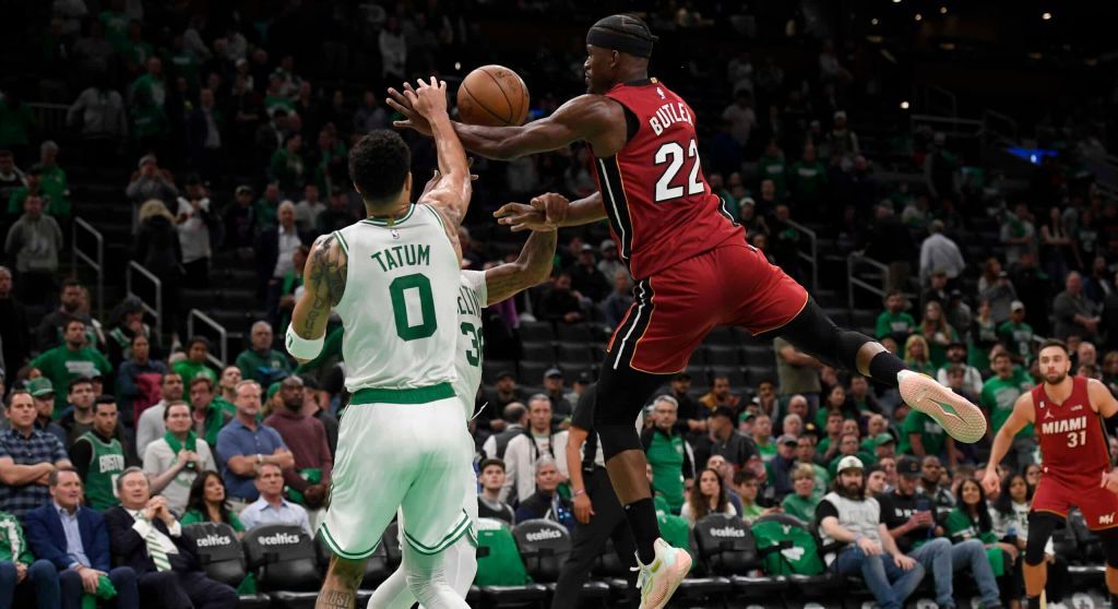 YouTube had issues with broadcasting NBA game.