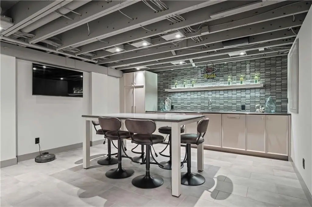 Patrick Mahomes to sell Missouri ranch.