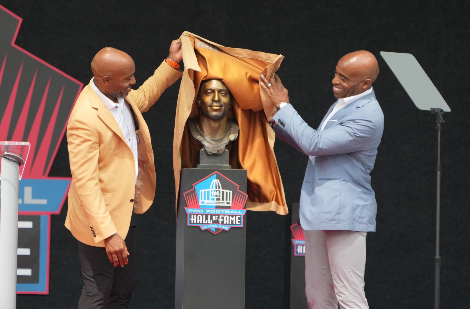Ronde Barber and Tiki Barber