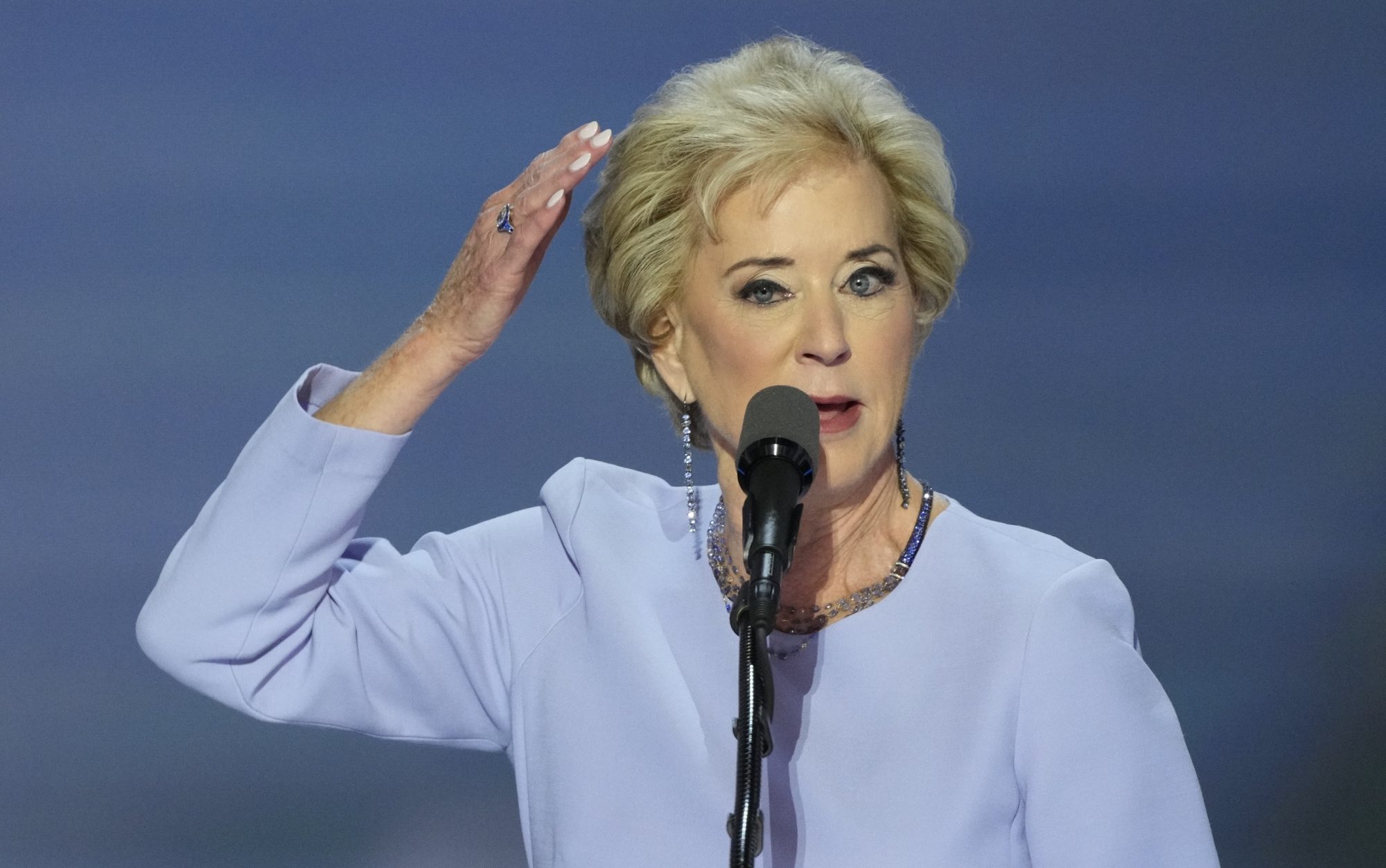 Linda McMahon salutes Trump at the RNC