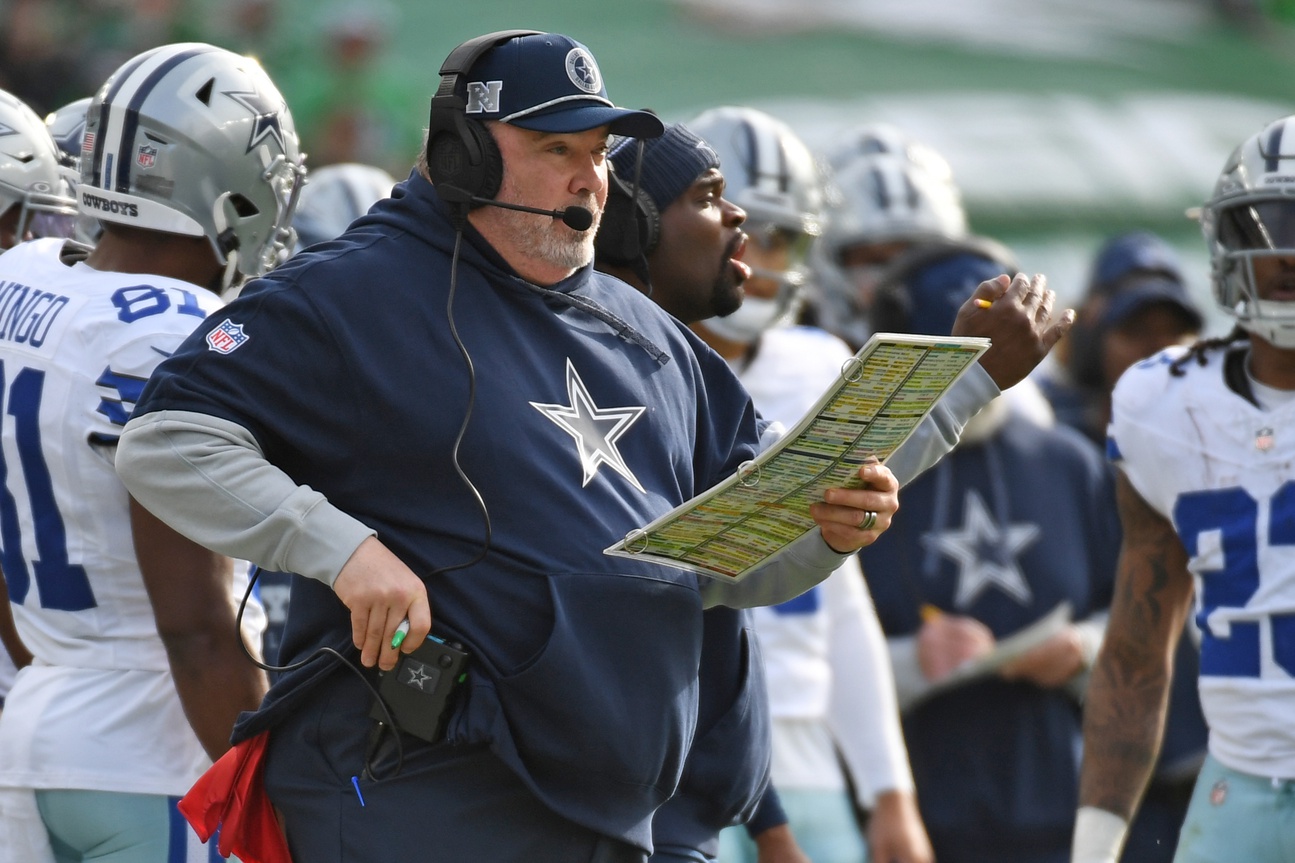 Dec 29, 2024; Philadelphia, Pennsylvania, USA; Dallas Cowboys head coach Mike McCarthy on the sidelines against the Philadelphia Eagles at Lincoln Financial Field.