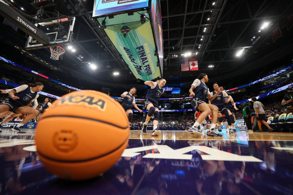 Apr 5, 2025; Tampa, FL, USA; UConn Huskies guard Paige Bueckers (5) practices before the NCAA Woman’s Final at Amalie Arena