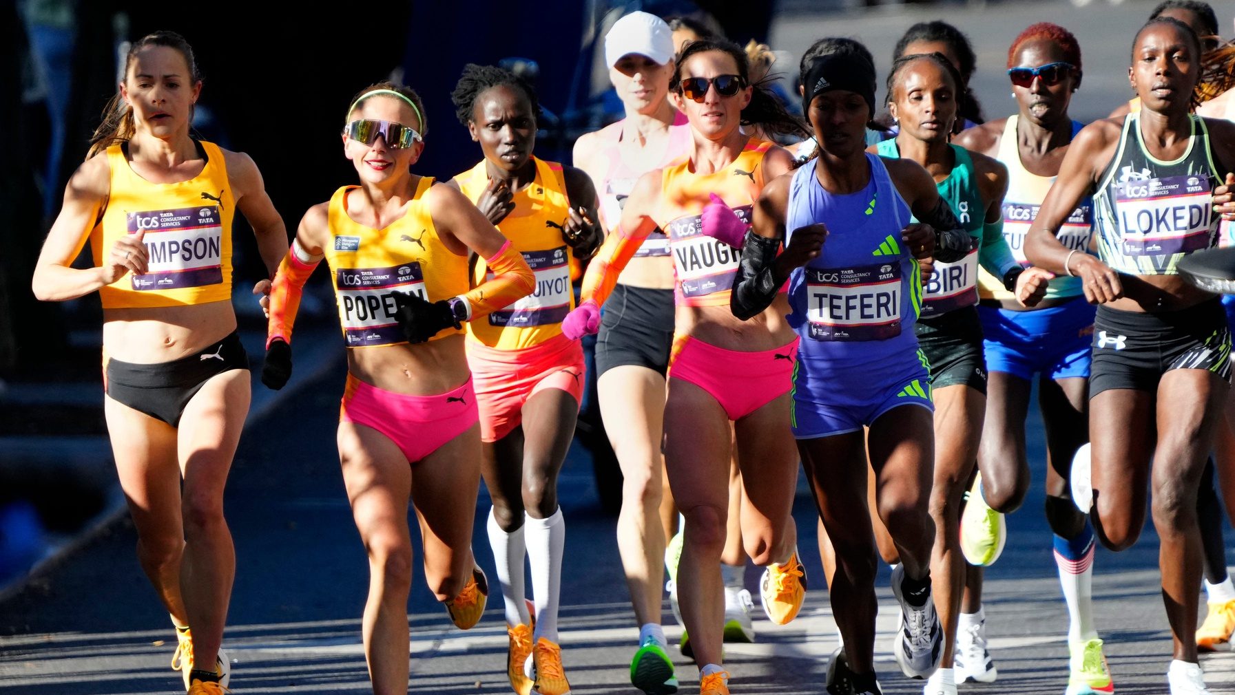 Nov 3, 2024; New York City, New York, US; Dakota Popehn (USA) and other elite women runners begin the New York City Marathon on the Verrazano-Narrows Bridge.