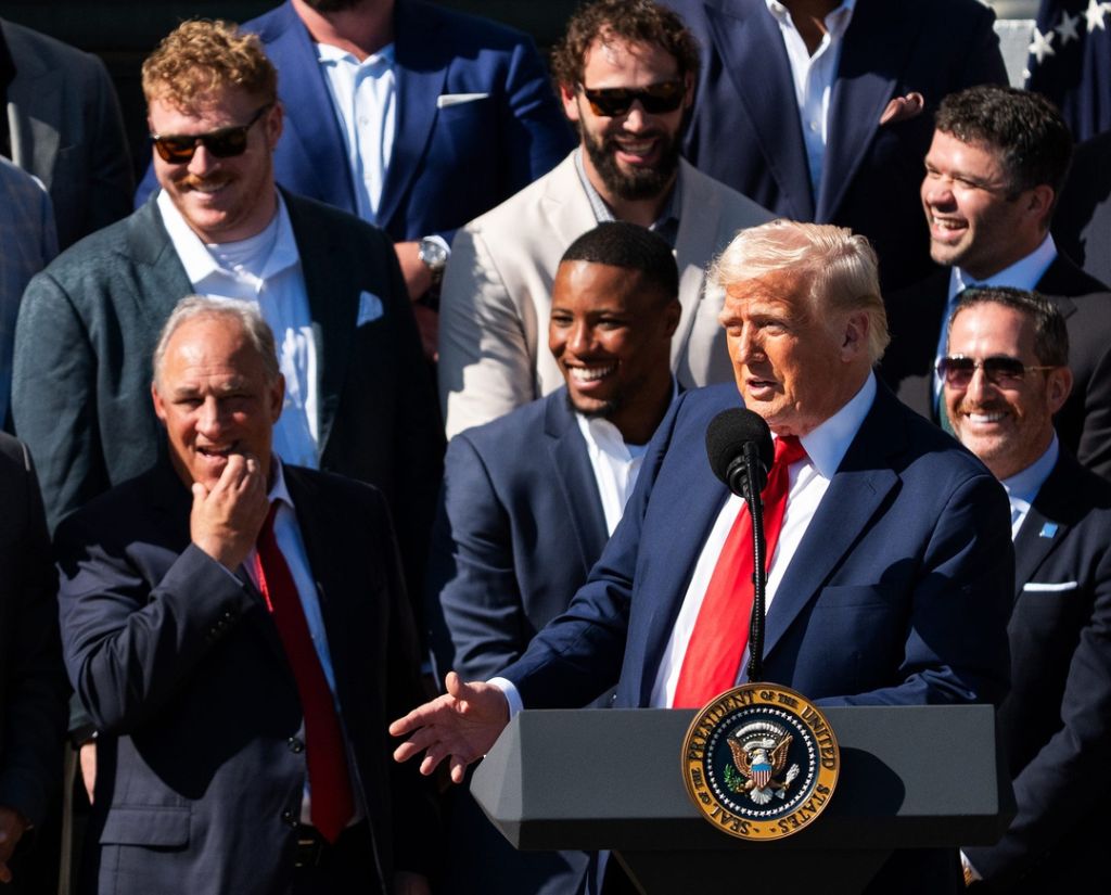 Apr 28, 2025; Washington, D.C., USA; President Donald Trump welcomes players and staff of the Philadelphia Eagles to celebrate their Super Bowl victory at the White House Monday, April 28, 2025. Mandatory Credit: Josh Morgan-USA TODAY ORG XMIT: USAT-1280532 (Via OlyDrop)