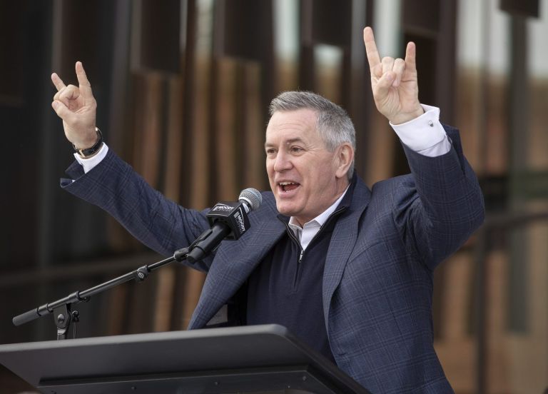April 19, 2022; Austin, TX, USA; Tim Leiweke of the Oak View Group speaks at a ribbon cutting ceremony for the Moody Center, a multi-purpose arena that will be home to concerts and the UT basketball teams on Tuesday April 19, 2022.