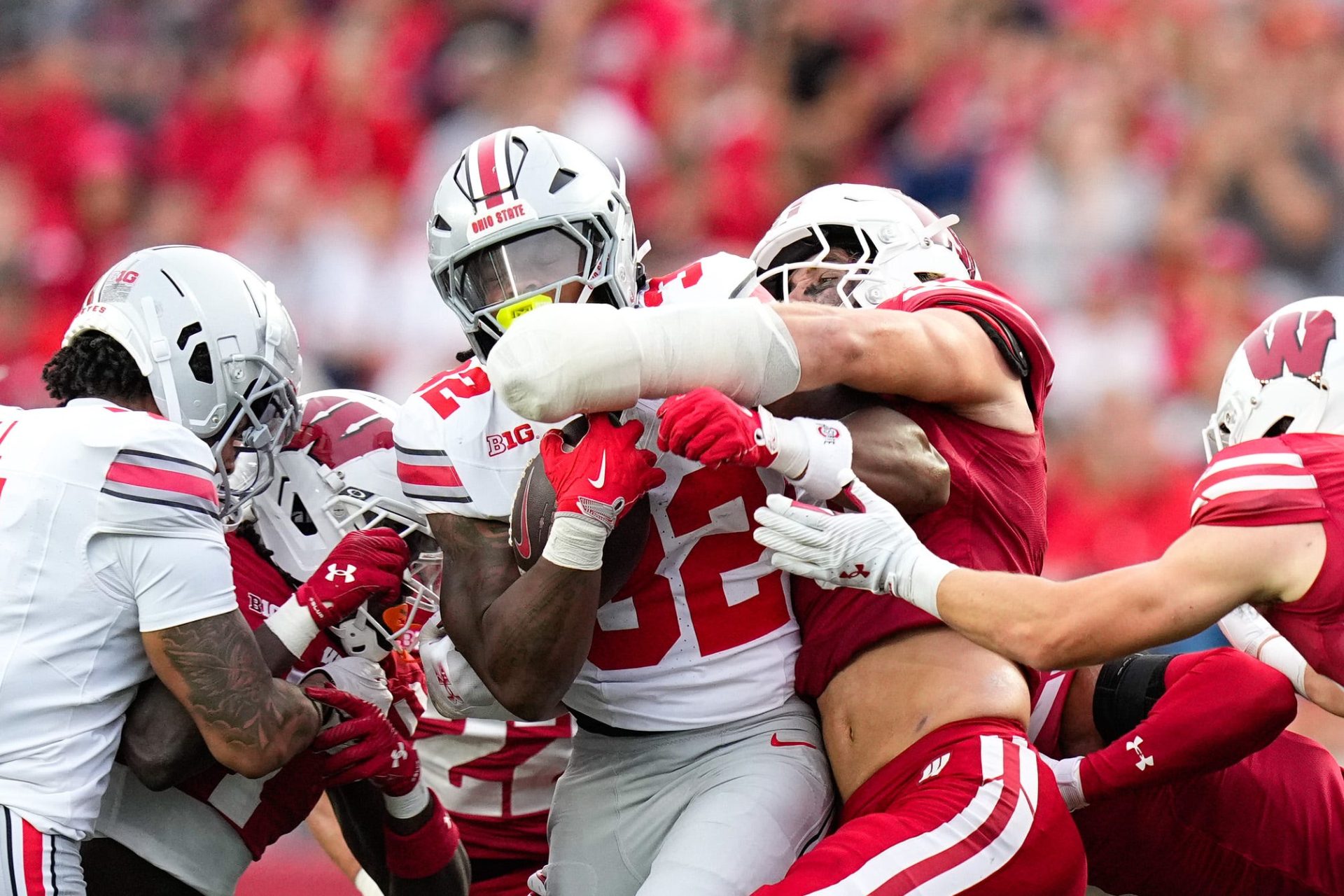 Ohio State Buckeyes running back Isaiah West (32) runs the ball in the second half at Camp Randall Stadium on Saturday, Oct. 18, 2025 in Madison, Wisconsin