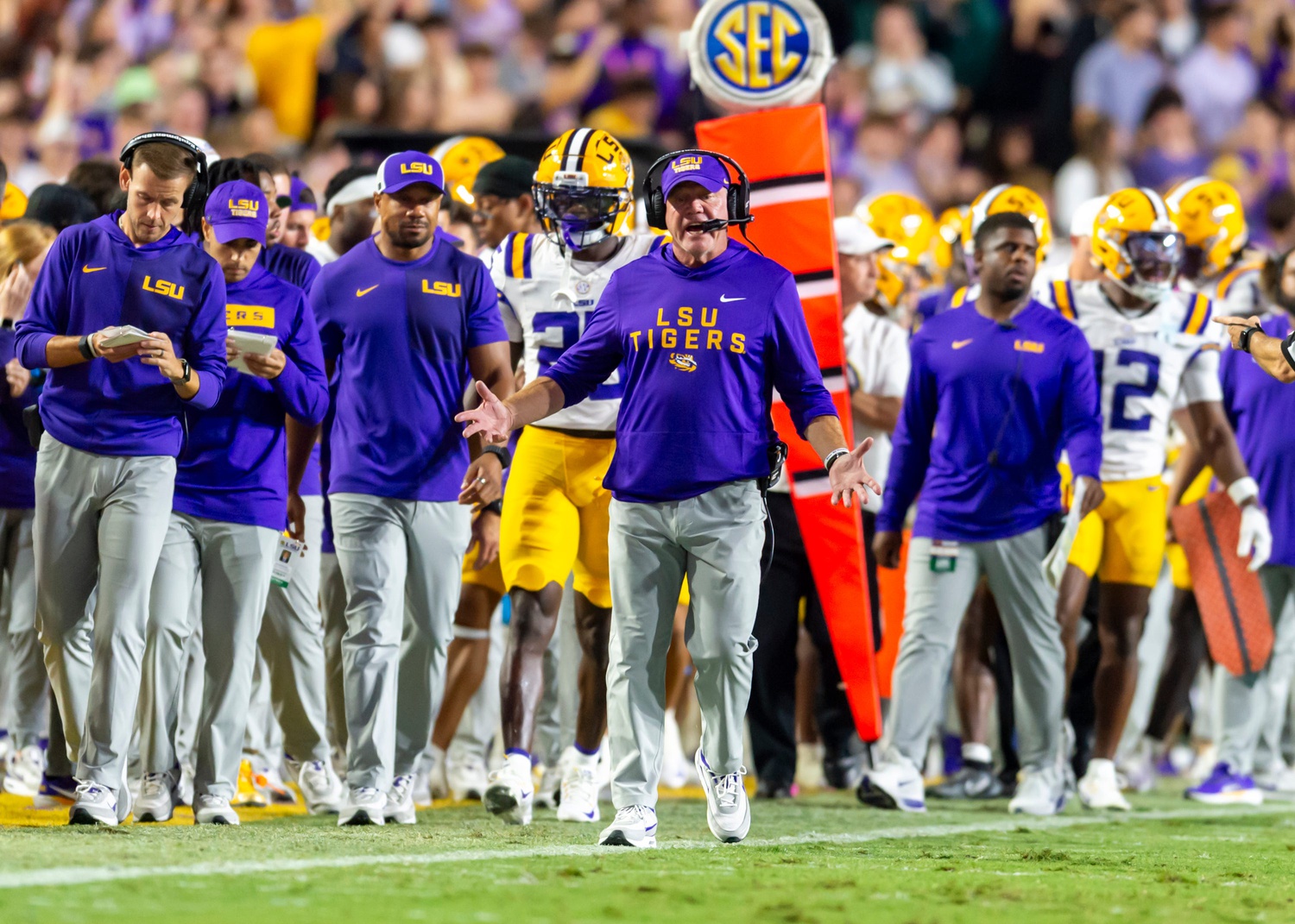 Tigers Head Coach Brian Kelly, LSU Tigers take on the Texas A&M Aggies. October 25, 2025; Baton Rouge, Louisiana, USA; at Tiger Stadium. Saturday, Oct. 25, 2025.