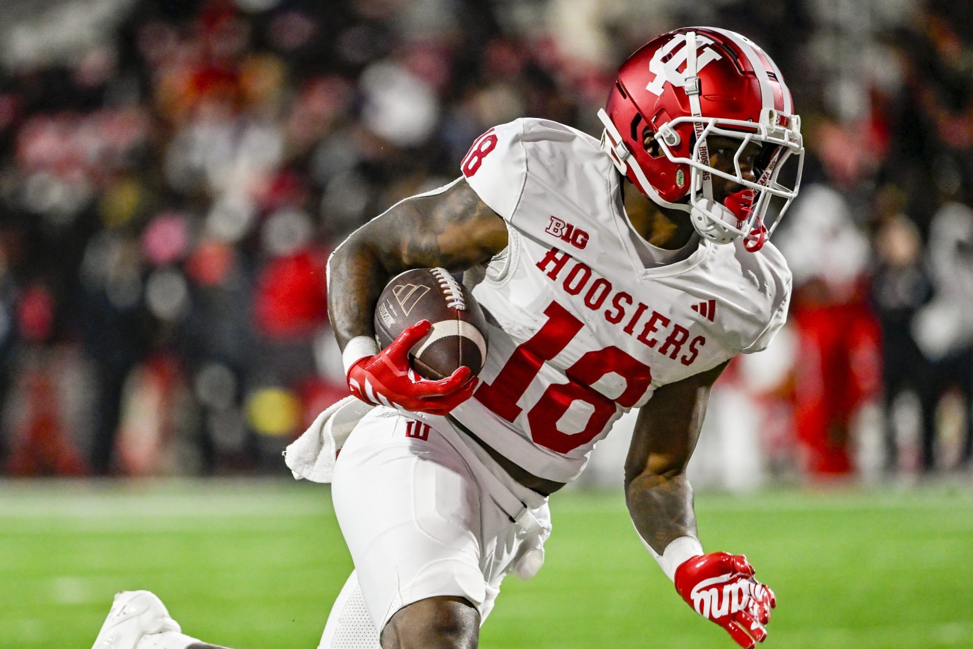 Nov 1, 2025; College Park, Maryland, USA; Indiana Hoosiers running back Solomon Vanhorse (18) rushes during the half quarter against the Maryland Terrapins at SECU Stadium.