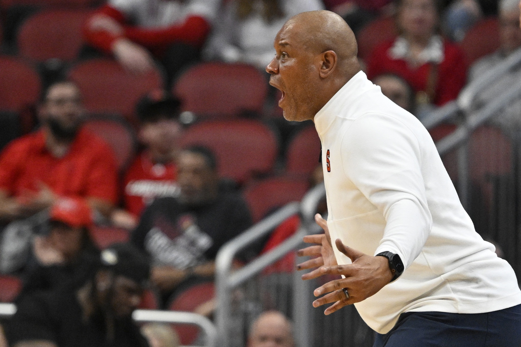 Mar 3, 2026; Louisville, Kentucky, USA; Syracuse Orange head coach Adrian Autry reacts during the second half against the Louisville Cardinals at KFC Yum! Center. Louisville defeated Syracuse 77-62.