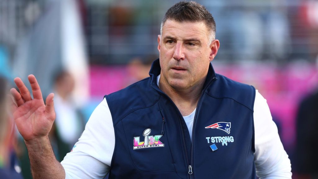 Feb 8, 2026; Santa Clara, CA, USA; New England Patriots head coach Mike Vrabel walks on field before Super Bowl LX against the Seattle Seahawks at Levi's Stadium. Mandatory Credit: Mark J. Rebilas-Imagn Images