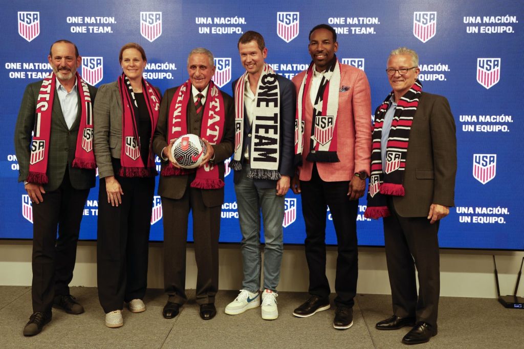 Sep 16, 2023; Atlanta, Georgia, USA; (Left to right) MLS commissioner Don Garber, U.S. Soccer president Cindy Parlow Cone Atlanta United owner Arthur M. Blank, U.S. Soccer chief executive officer JT Batson, Atlanta mayor Andrew Dickens, and Arthur M. Blank Sports and Entertainment
vice chairman Steve Cannon pose for a photo after a press conference announcing the U.S. Soccer National Training Center at Mercedes-Benz Stadium. Mandatory Credit: