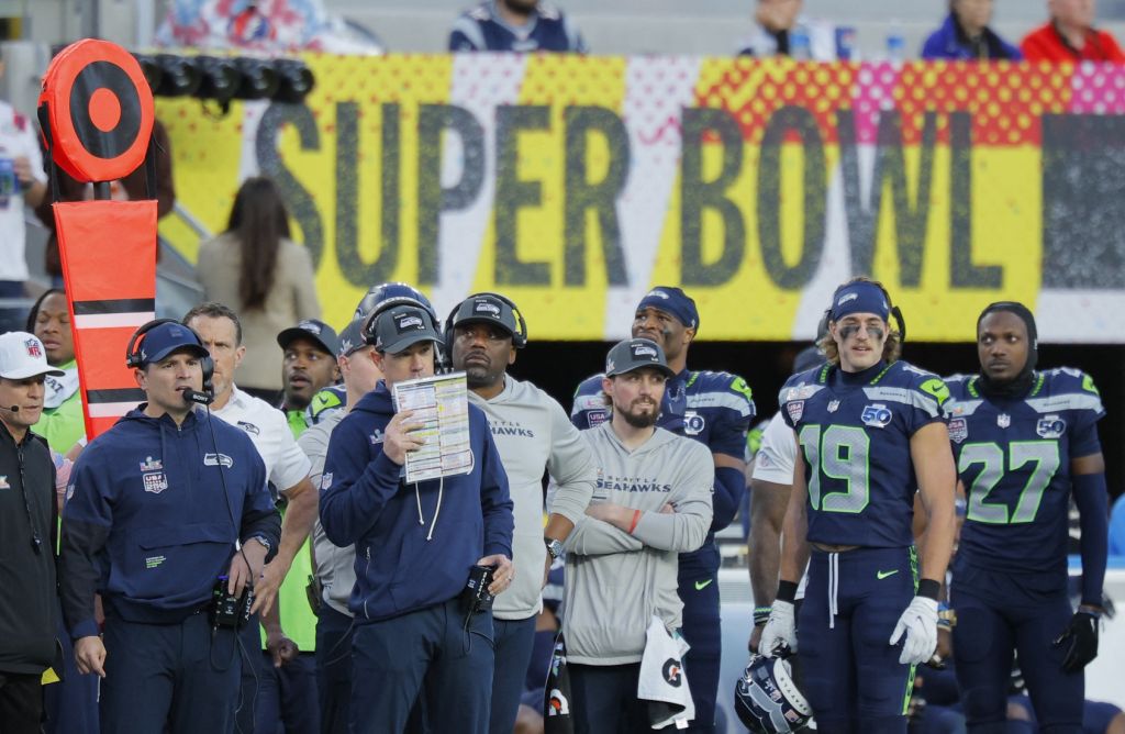[US, Mexico & Canada customers only] Feb 8, 2026; Santa Clara, CA, USA; Seattle Seahawks head coach Mike MacDonald on the sideline against the New England Patriots during Super Bowl LX at Levi's Stadium.