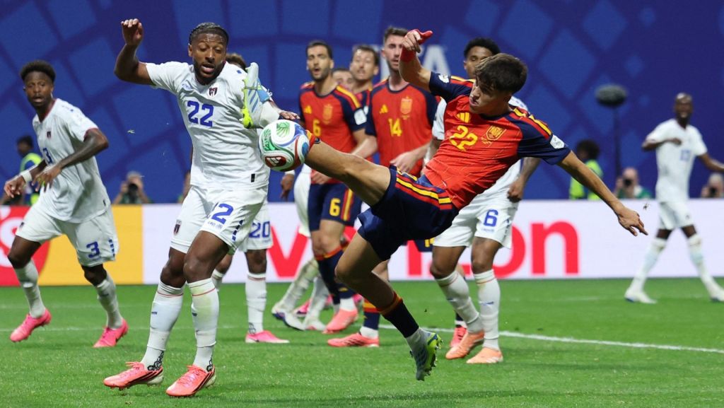 Soccer Football - FIFA World Cup 2026 - Group H - Spain v Cape Verde - Atlanta Stadium, Atlanta, Georgia, U.S. - June 15, 2026 Spain's Pau Cubarsi misses a chance to score REUTERS/Siphiwe Sibeko