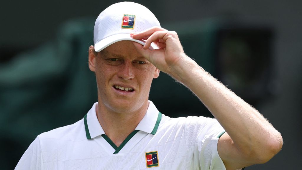 Tennis - Wimbledon - All England Lawn Tennis and Croquet Club, London, Britain - June 29, 2026 Italy's Jannik Sinner reacts during his first round match against Serbia's Miomir Kecmanovic REUTERS/Toby Melville