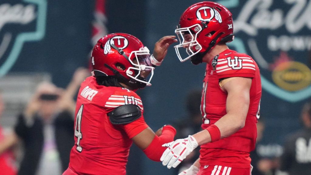 Dec 31, 2025; Las Vegas, NV, USA; Utah Utes quarterback Devon Dampier (4) and tight end JJ Buchanan (81) celebrate after a touchdown against the Nebraska Cornhuskers in the first half during the SRS Distribution Las Vegas Bowl at Allegiant Stadium. Mandatory Credit: Kirby Lee-Imagn Images