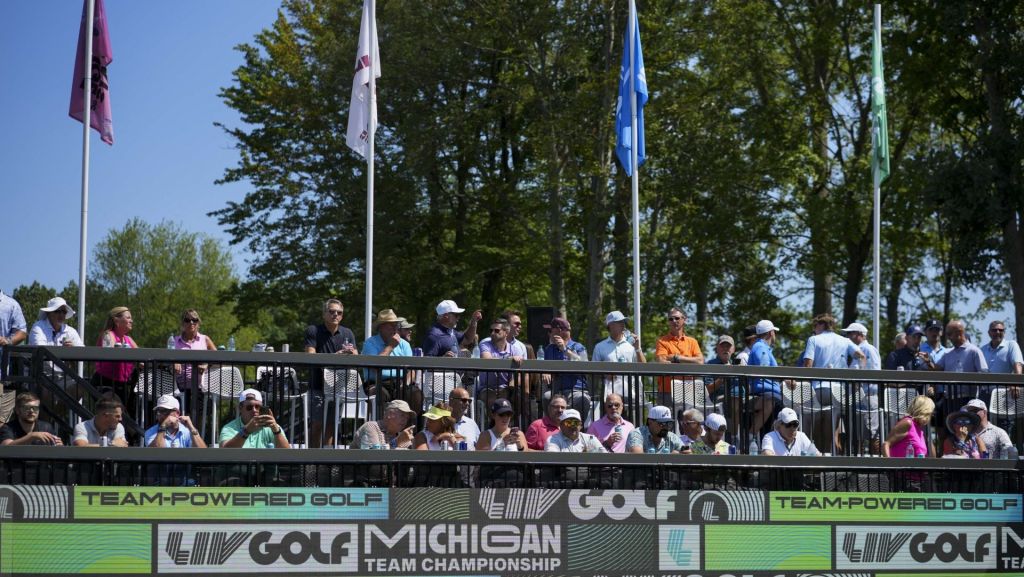 Aug 22, 2025; Detroit, Michigan, USA; Fans gather at the 15th tee during the quarterfinals of the LIV Golf Michigan Team Championship at The Cardinal at Saint John's Resort. Mandatory Credit: Aaron Doster-Imagn Images