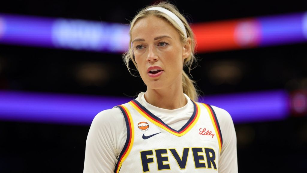 Jul 9, 2026; Phoenix, Arizona, USA; Indiana Fever guard Sophie Cunningham (8) against the Phoenix Mercury at Mortgage Matchup Center. Mandatory Credit: Mark J. Rebilas-Imagn Images